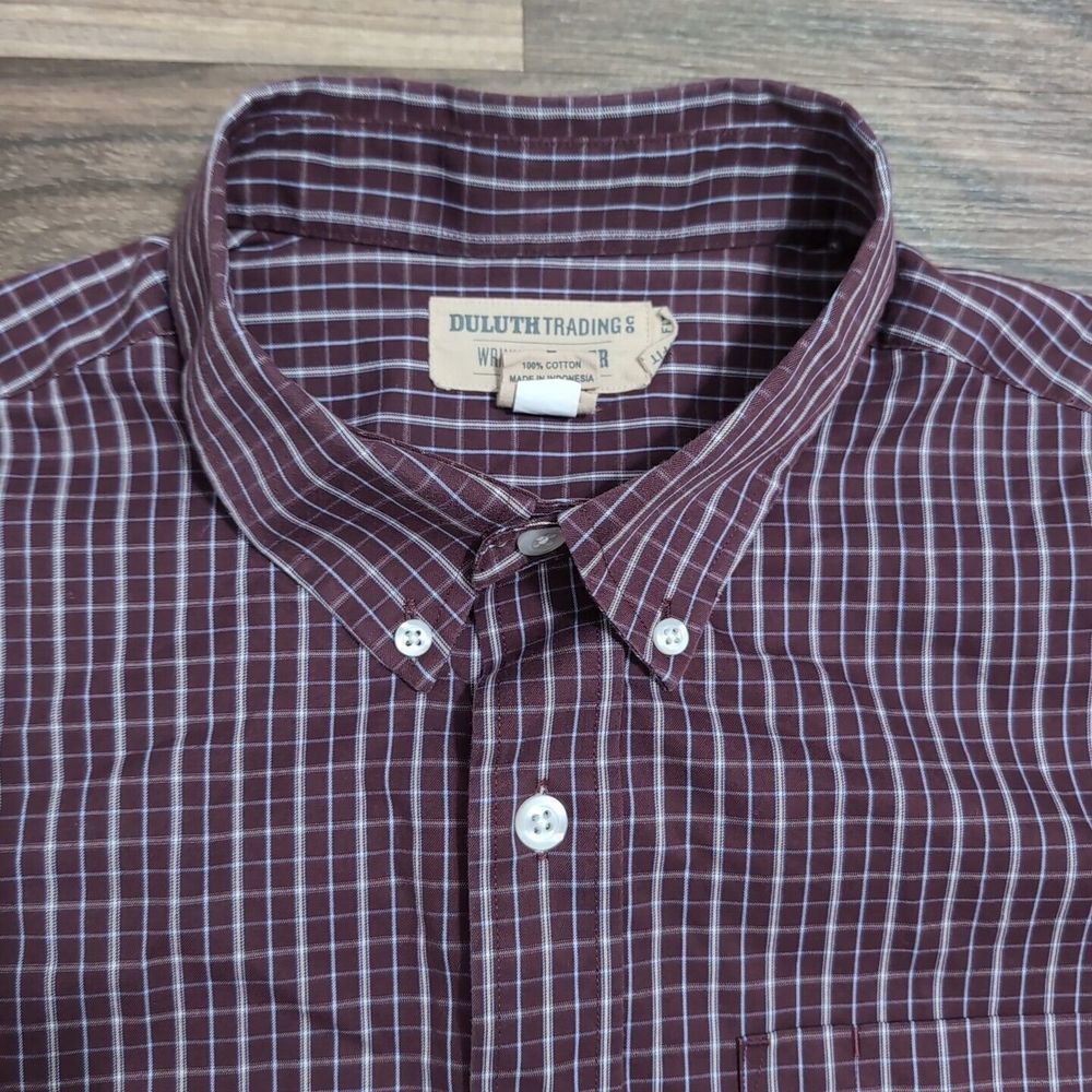 Duluth Trading Button Up Mens L Red Check Work Wrinkle‎ Fighter Long Sleeve B22
